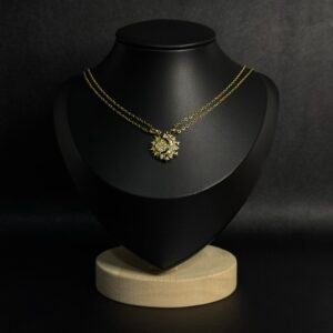 Collar de Sol y Luna