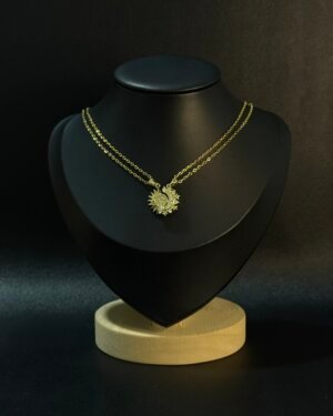 Collar de Sol y Luna